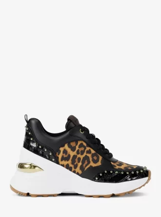 Antrenor Katrina Mixed-Media