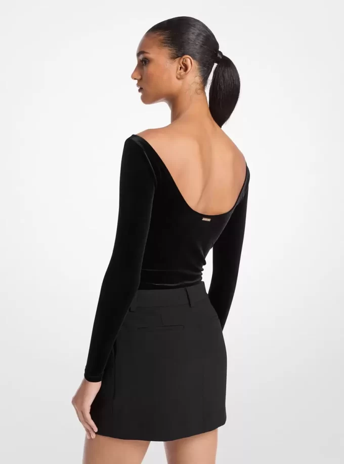 Body din catifea elastică Body din catifea elastică