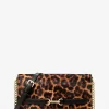 Geantă crossbody Carson mare cu imprimeu leopard și păr de vițel Geantă crossbody Carson mare cu imprimeu leopard și păr de vițel