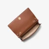 Geantă crossbody convertibilă Carson cu logo-ul semnăturii mari Geantă crossbody convertibilă Carson cu logo-ul semnăturii mari