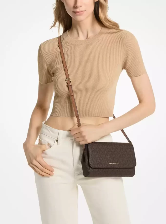 Geantă crossbody convertibilă cu logo medie Geantă crossbody convertibilă cu logo medie