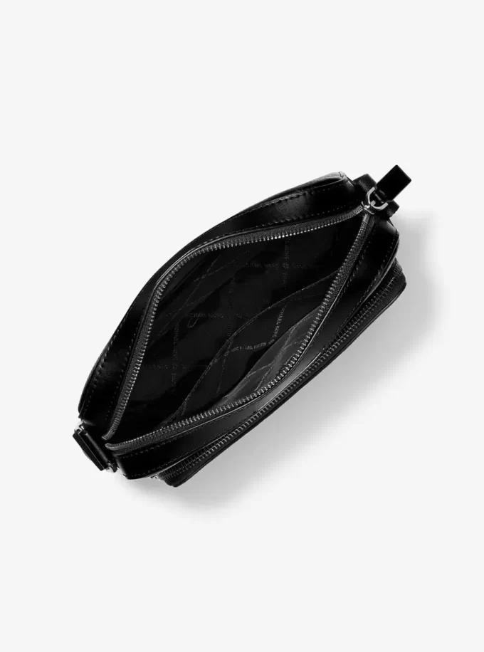 Geantă crossbody Cooper din piele cu pietre prețioase Geantă crossbody Cooper din piele cu pietre prețioase