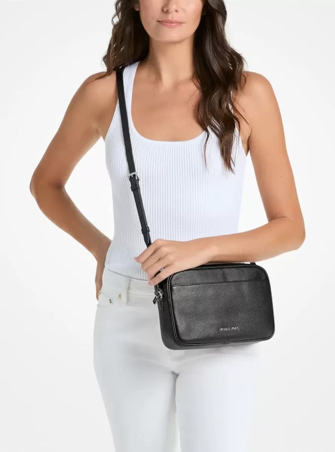 Geantă crossbody Jet Set din piele cu aspect de pietricele pentru cameră Geantă crossbody Jet Set din piele cu aspect de pietricele pentru cameră