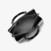 Geantă crossbody Jet Set medie cu logo în relief și logo patentat Geantă crossbody Jet Set medie cu logo în relief și logo patentat