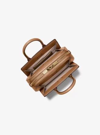 Geantă crossbody Laila extra-small cu logo-ul semnăturii