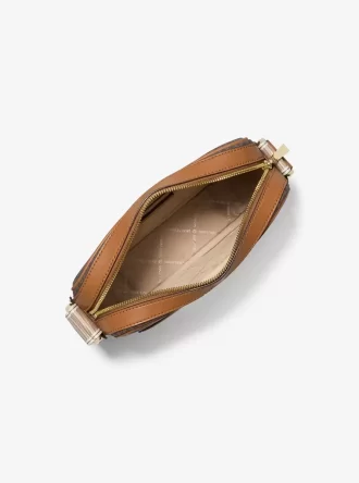 Geantă crossbody Maeve cu logo-ul semnăturii mari