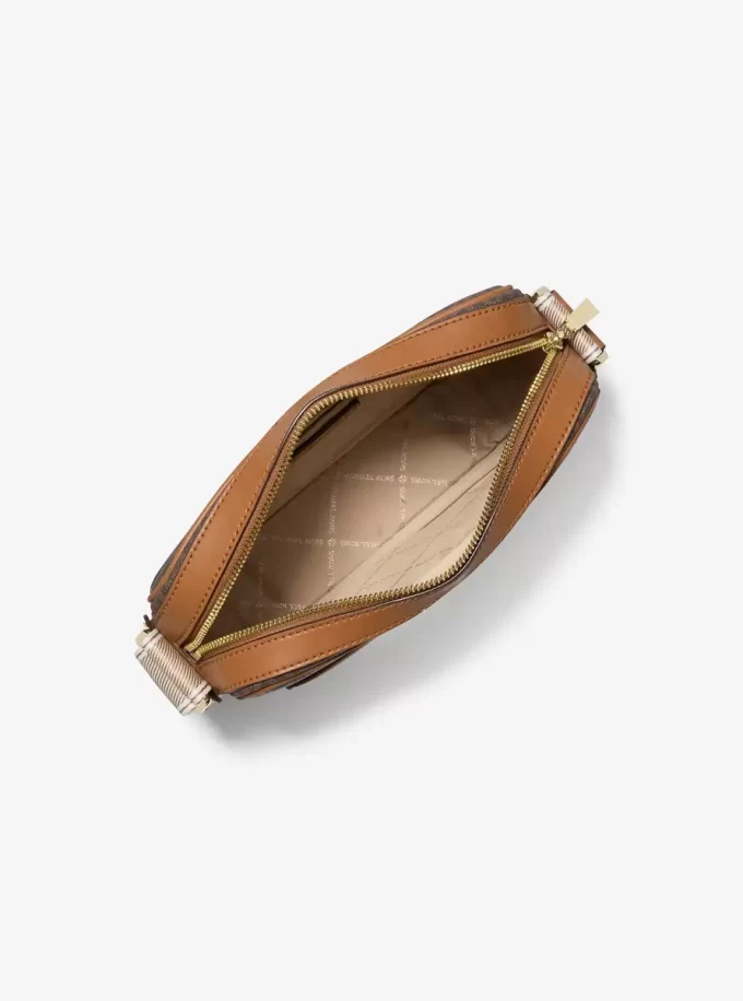 Geantă crossbody Maeve cu logo-ul semnăturii mari
