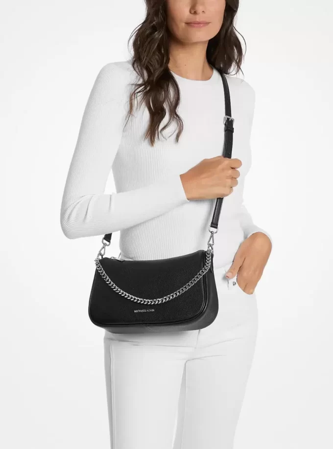 Geantă crossbody medie Carmela din piele cu pietriș