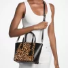 Geantă crossbody mică Taryn cu imprimeu leopard și păr de vițel, convertibilă