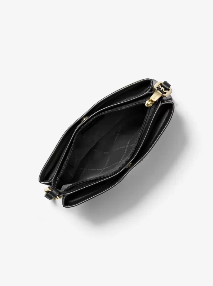 Geantă crossbody Trisha medie din piele granulată Geantă crossbody Trisha medie din piele granulată
