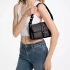 Geantă de umăr Colby medie din piele Geantă de umăr Colby medie din piele