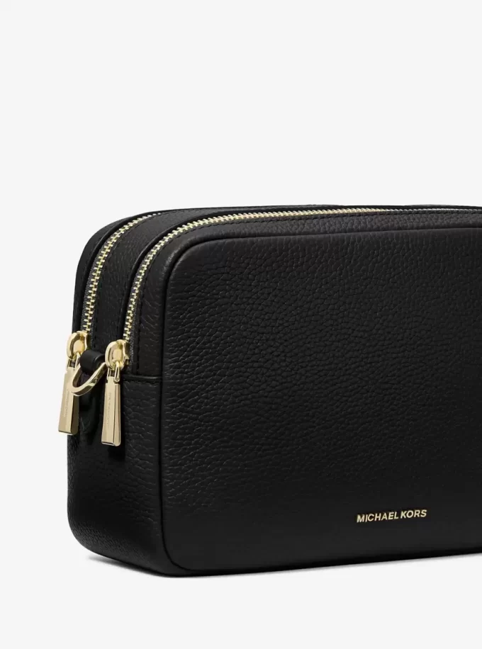 Geantă medie Bryant din piele cu margini mari, model crossbody, pentru cameră Geantă medie Bryant din piele cu margini mari, model crossbody, pentru cameră