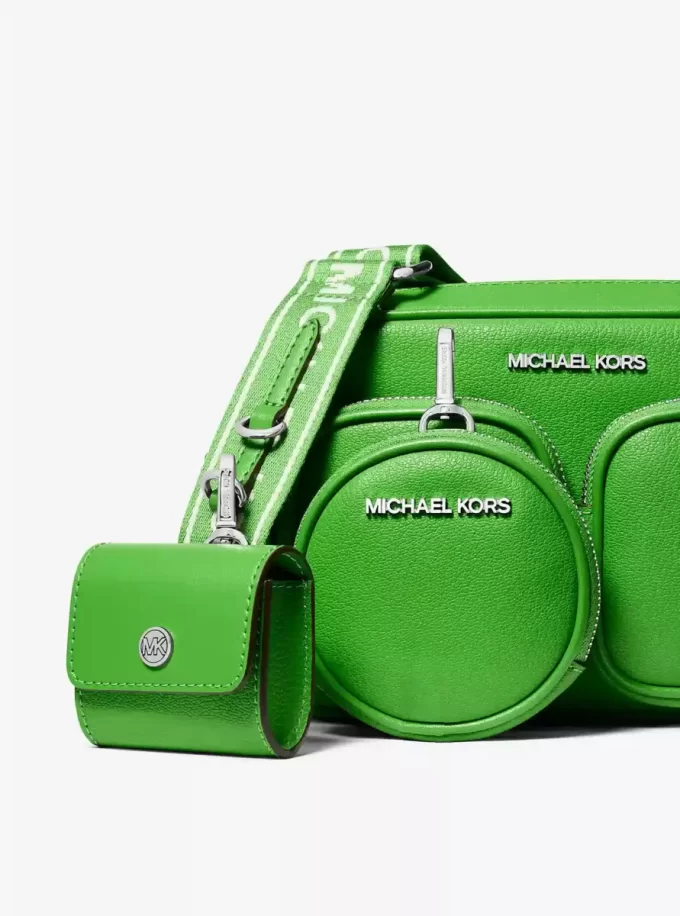 Geantă medie crossbody din piele Jet Set cu husă pentru Apple Airpods Pro®