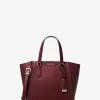 Geantă mică de piele Taryn, convertibilă, tip crossbody Geantă mică de piele Taryn, convertibilă, tip crossbody