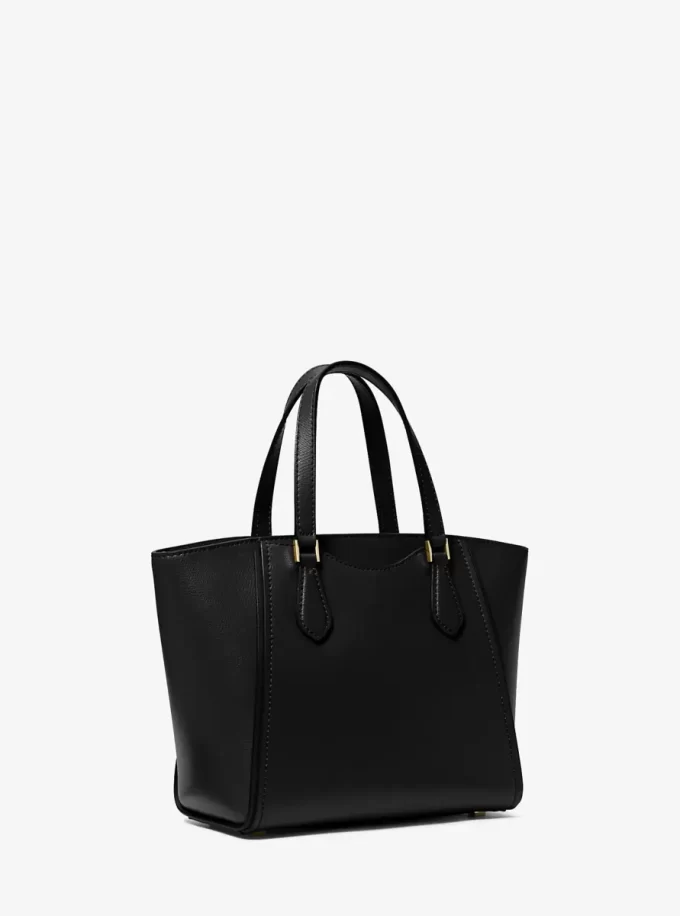 Geantă mică de piele Taryn, convertibilă, tip crossbody Geantă mică de piele Taryn, convertibilă, tip crossbody