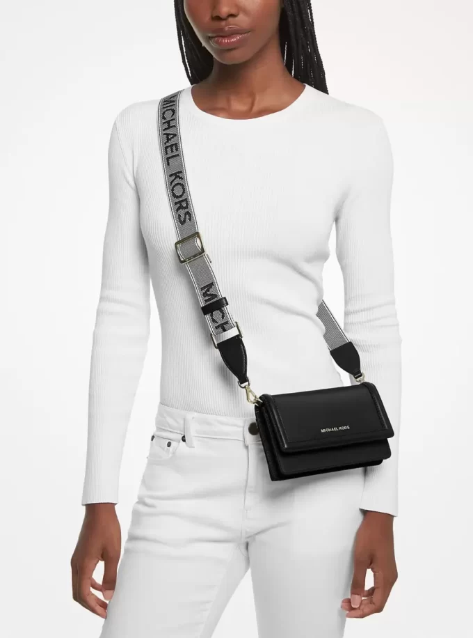 Geantă mică Jet Set din gabardină de nailon cu crossbody pentru smartphone Geantă mică Jet Set din gabardină de nailon cu crossbody pentru smartphone