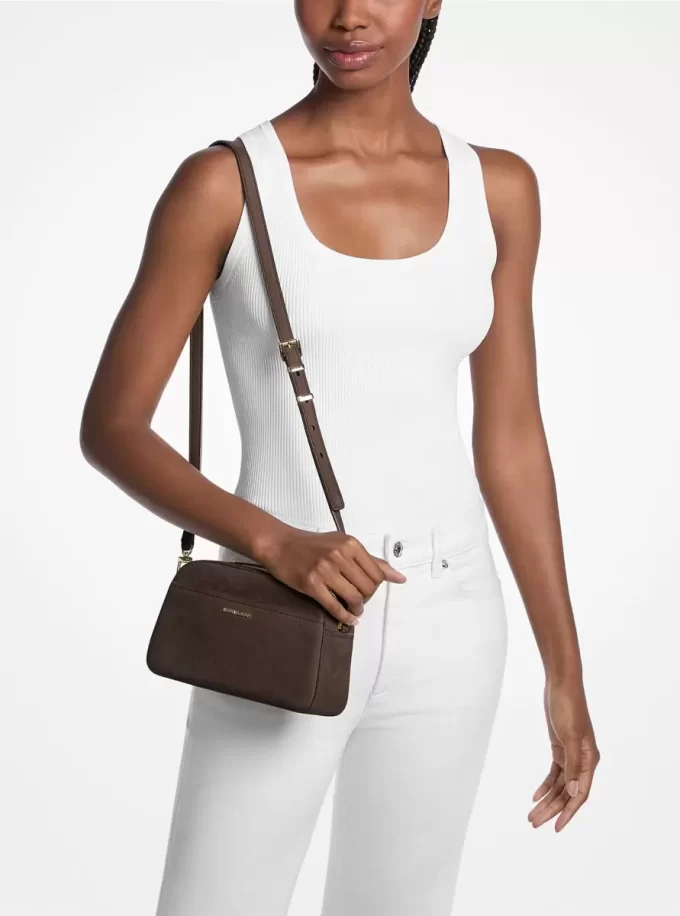 Geantă mică Jet Set din nubuc pentru cameră, tip crossbody Geantă mică Jet Set din nubuc pentru cameră, tip crossbody