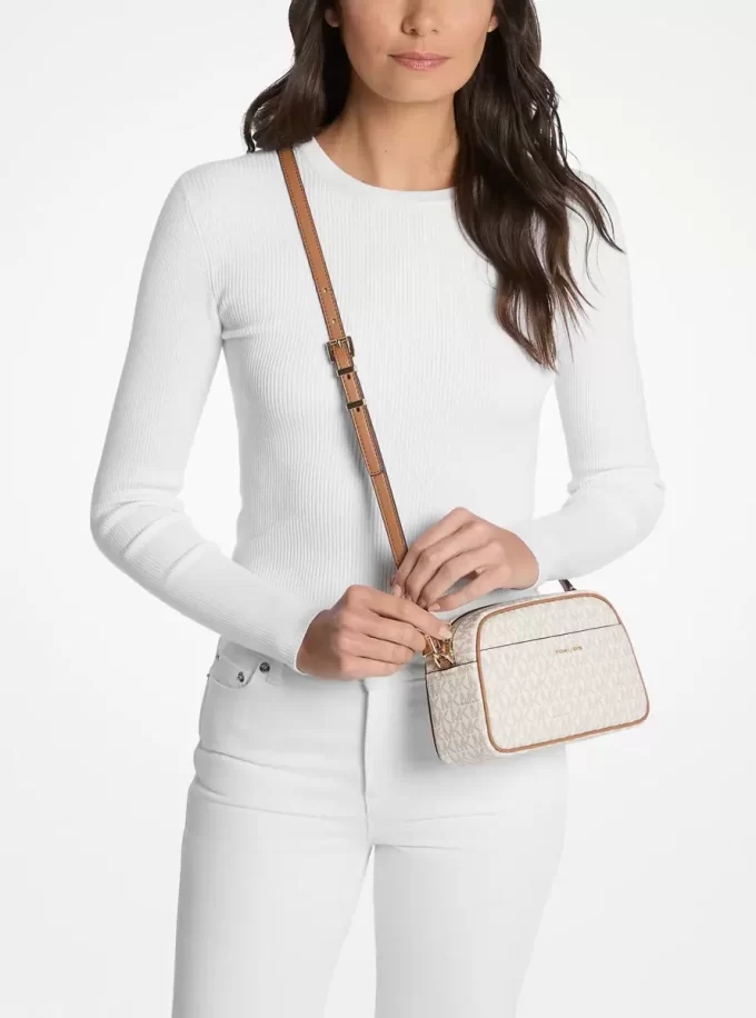 Geantă mică Jet Set Signature Logo Crossbody pentru cameră Geantă mică Jet Set Signature Logo Crossbody pentru cameră