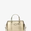 Geantă mică metalică convertibilă Jet Set Crossbody Geantă mică metalică convertibilă Jet Set Crossbody