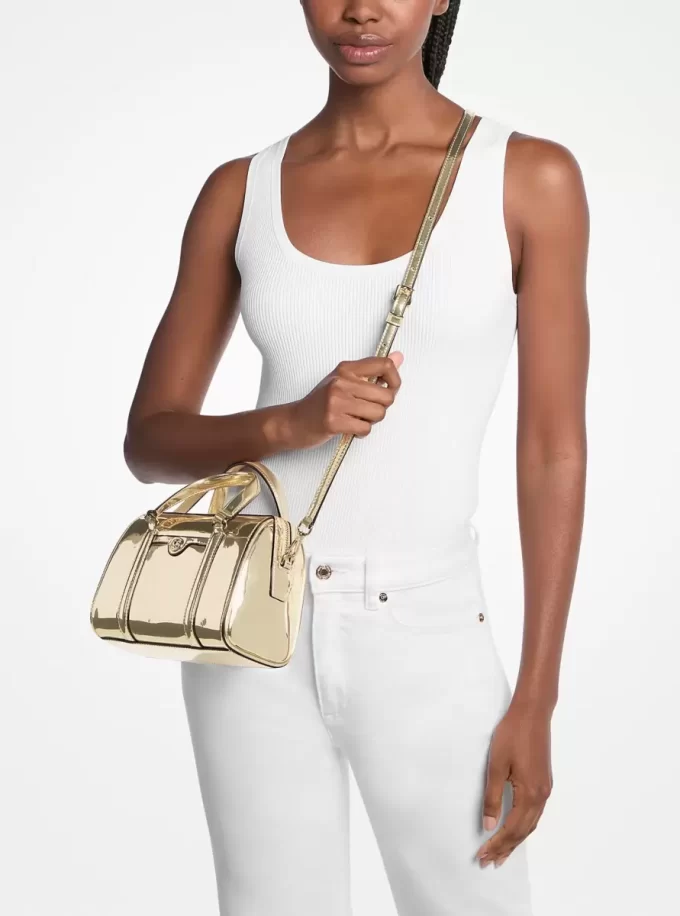 Geantă mică metalică convertibilă Jet Set Crossbody Geantă mică metalică convertibilă Jet Set Crossbody