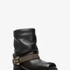 Ghete Colby din piele și logo cu semnătură Ghete Colby din piele și logo cu semnătură