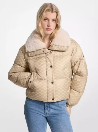Jachetă pufoasă cu imprimeu de logo și sherpa