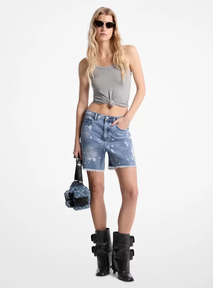 Pantaloni scurți boyfriend din denim decolorat, stropiți manual Pantaloni scurți boyfriend din denim decolorat, stropiți manual