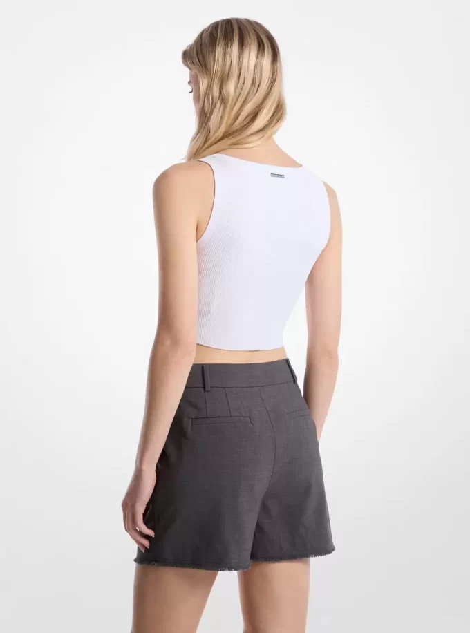 Pantaloni scurți plisați din lână elastică, destrămați Pantaloni scurți plisați din lână elastică, destrămați