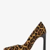 Pantofi cu toc Amara din păr de vițel cu imprimeu leopard Pantofi cu toc Amara din păr de vițel cu imprimeu leopard