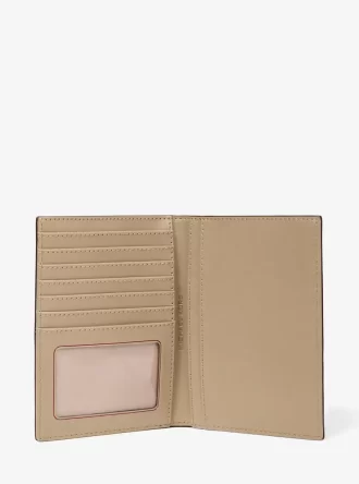 Portofel Jet Set Mediu cu Logo Metallic în relief pentru pașaport