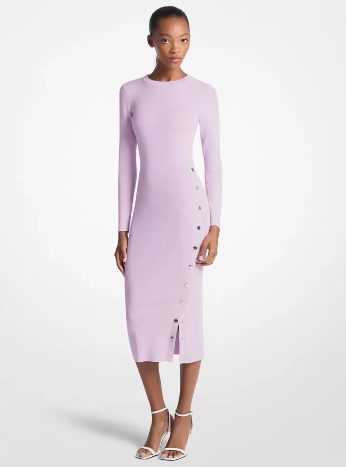 Rochie cu capse din amestec de viscoză Rochie cu capse din amestec de viscoză