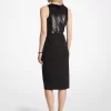 Rochie cu halter din crep și paiete Rochie cu halter din crep și paiete