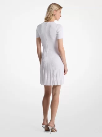 Rochie cu mânecă scurtă din tricot cu nervuri