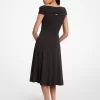 Rochie midi din viscoză elastică, cu umeri goi Rochie midi din viscoză elastică, cu umeri goi