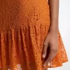 Rochie mini cu imprimeu floral și dantelă Rochie mini cu imprimeu floral și dantelă