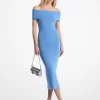 Rochie tricotată elastică, cu umeri goi Rochie tricotată elastică, cu umeri goi