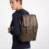 Rucsac Colby Medium din piele lustruită cu logo în relief Rucsac Colby Medium din piele lustruită cu logo în relief